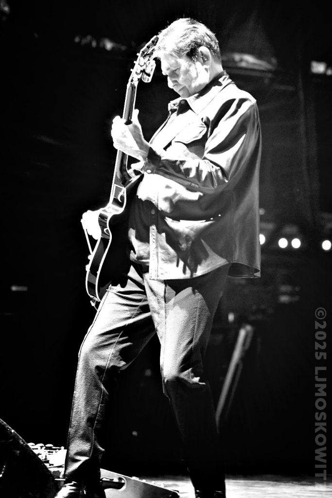 Charlie Burchill of Simple Minds at Jones Beach 6/13/2025 by LJ Moskowitz